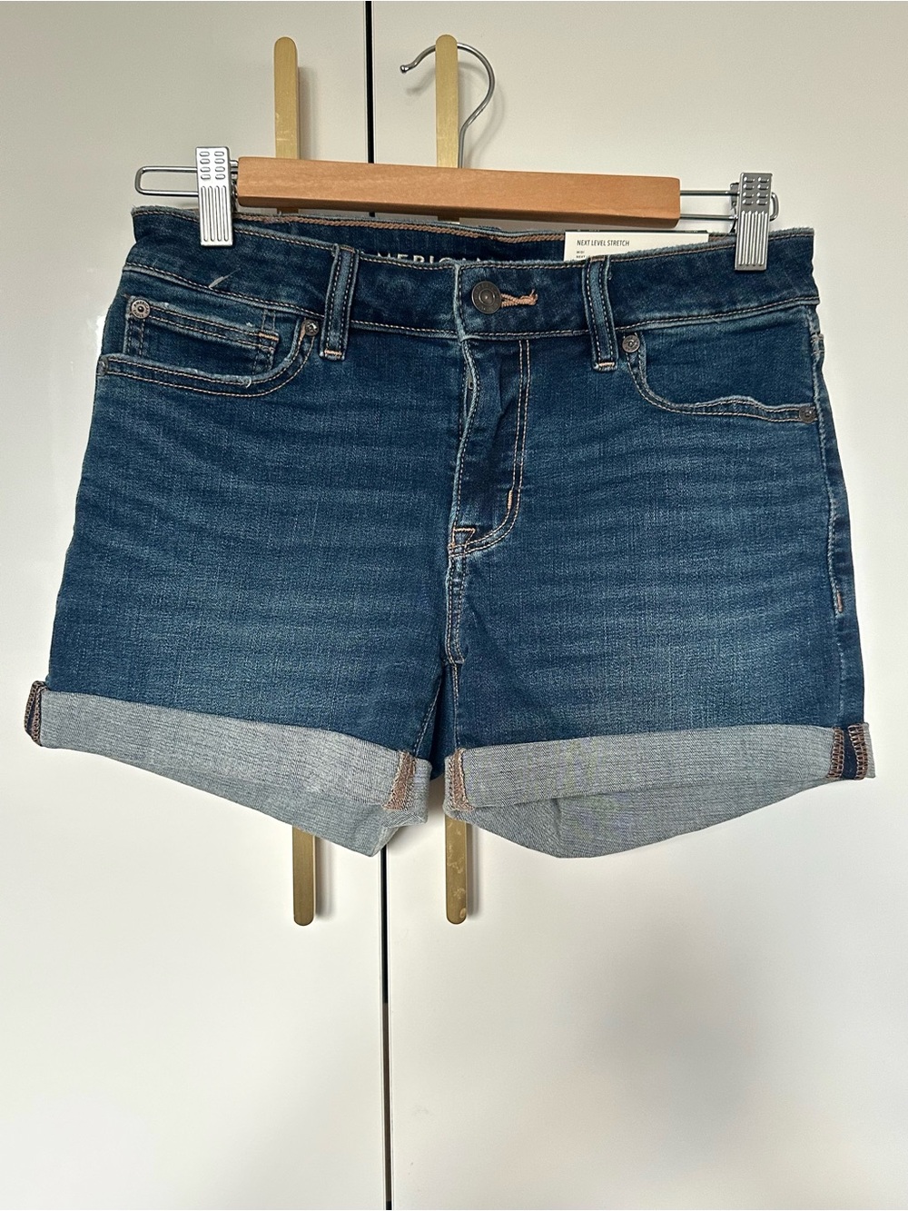 American Eagle jean shorts Midi small NWT